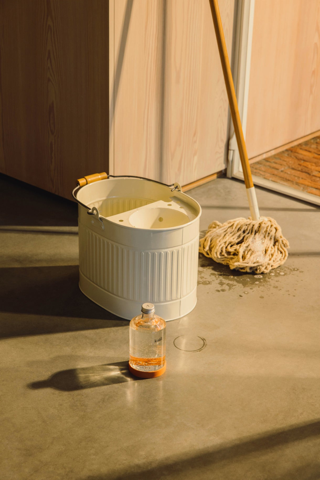 Starter Kit - Pembersih Lantai