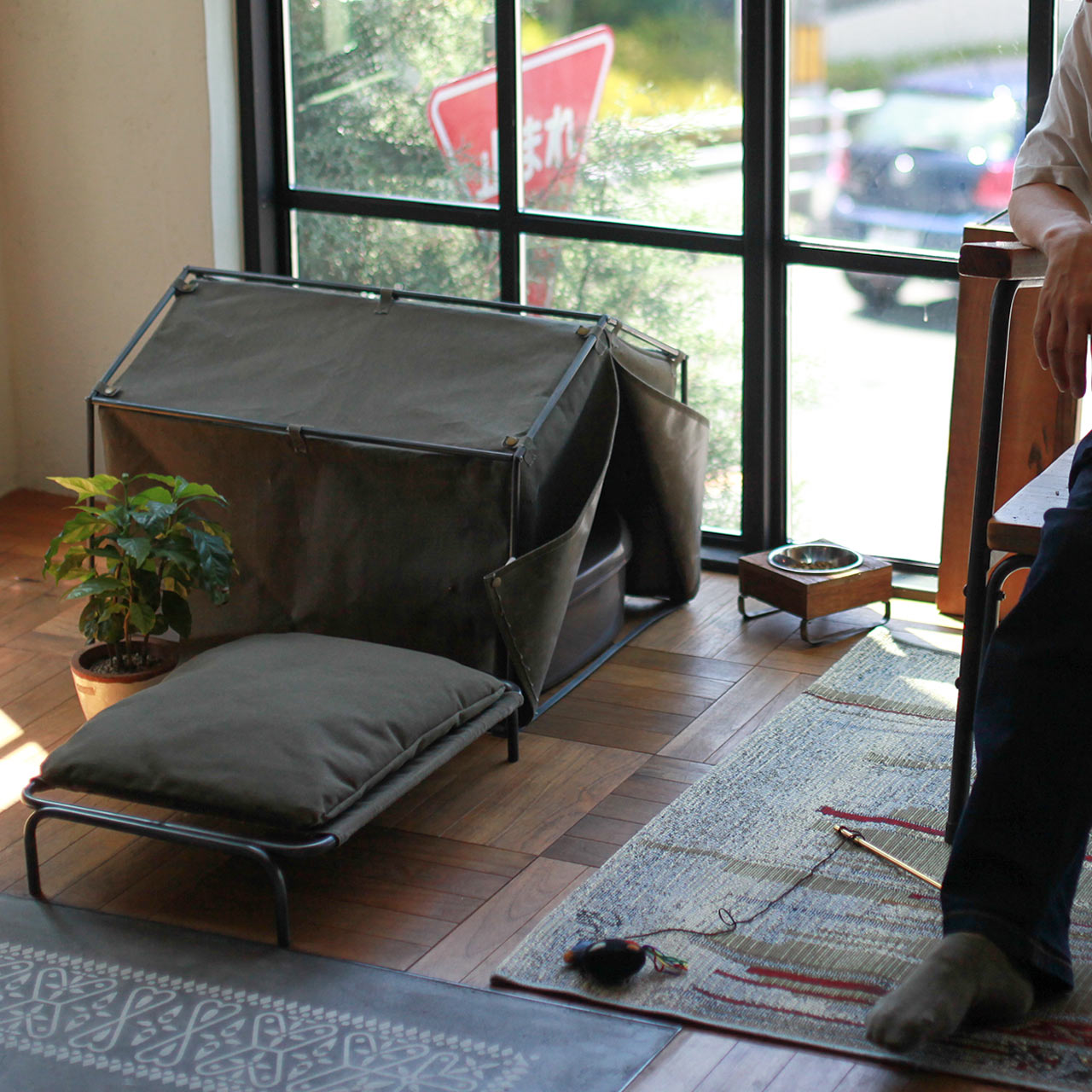 Pengantin Pria - Penutup Tenda