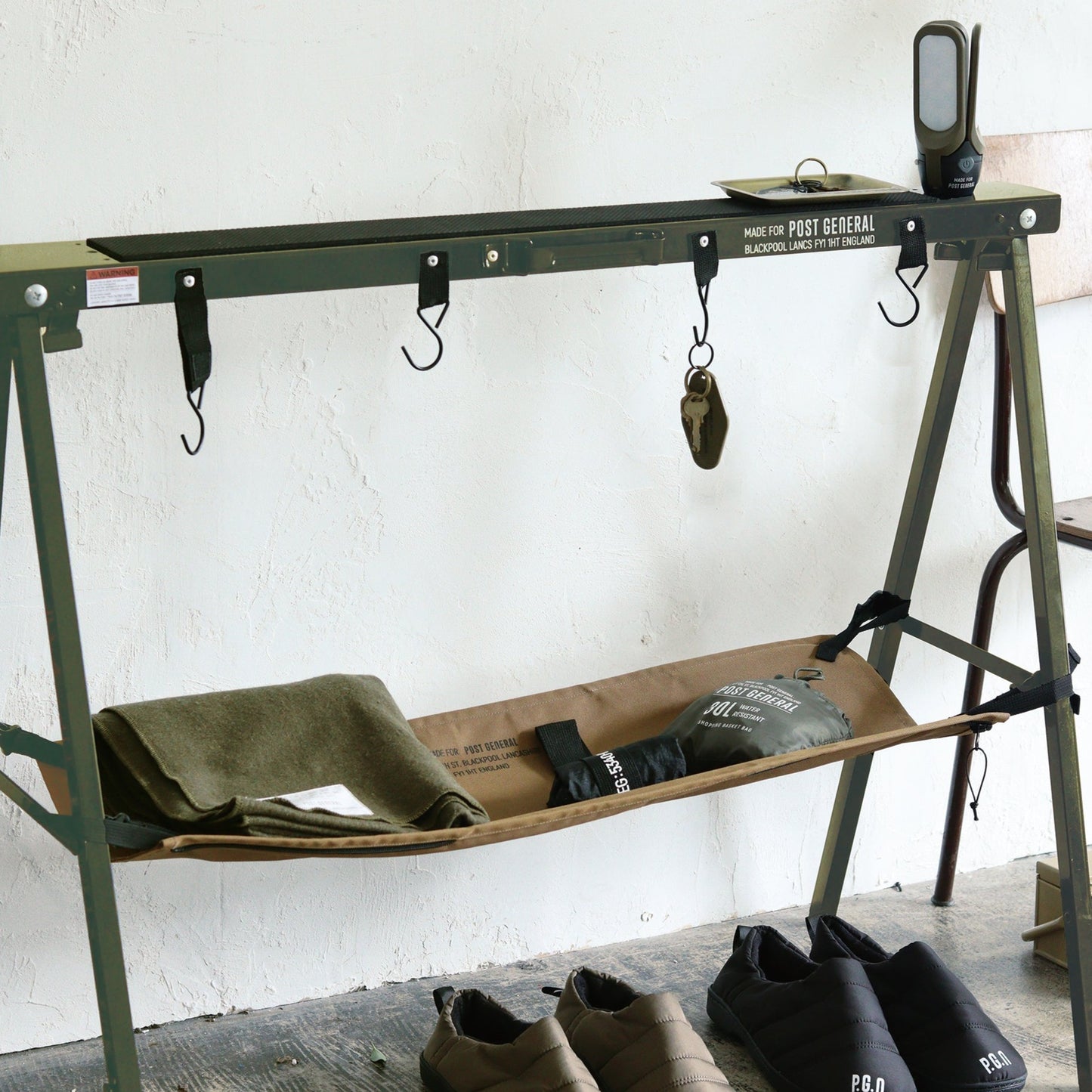 Sawhorse & Hanger (Black)