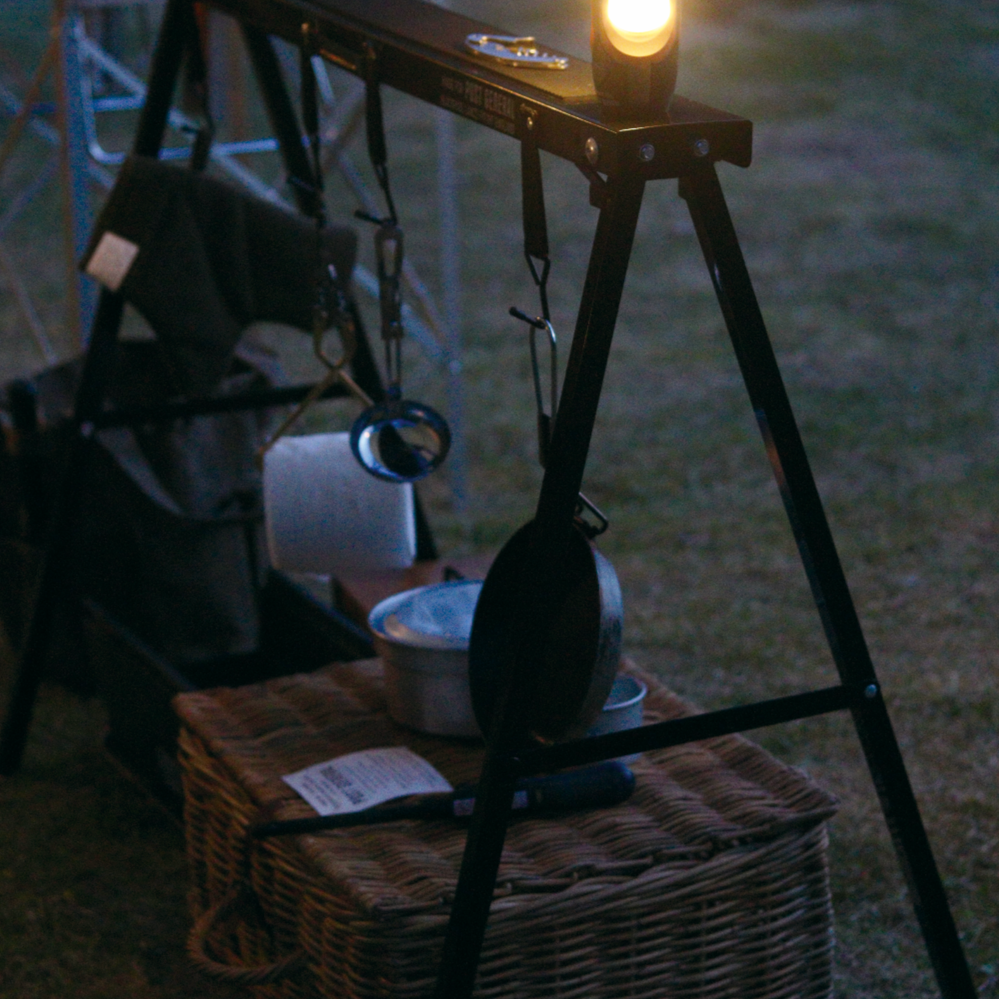 Sawhorse & Hanger (Black)