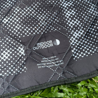 IO Outdoor Rug/ Picnic Blanket