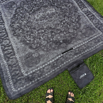 IO Outdoor Rug/ Picnic Blanket