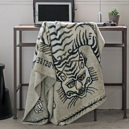 Flannel Fleece Blanket (White Tiger)